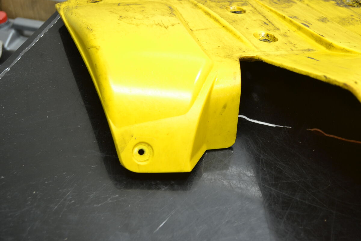 Keltainen pohjapanssari XM, XS, 860200739