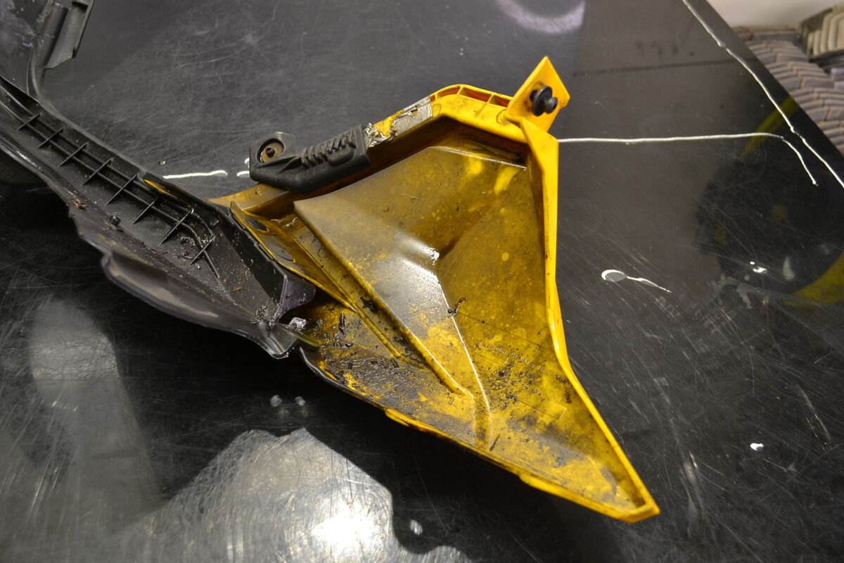 Pohjamuovi oikea Ski-Doo, 502007340