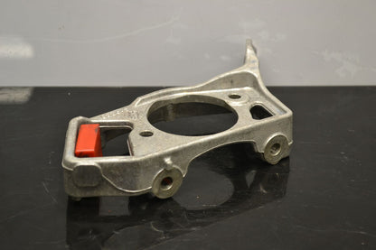 Moottorin kannake 600 Etec 512060560