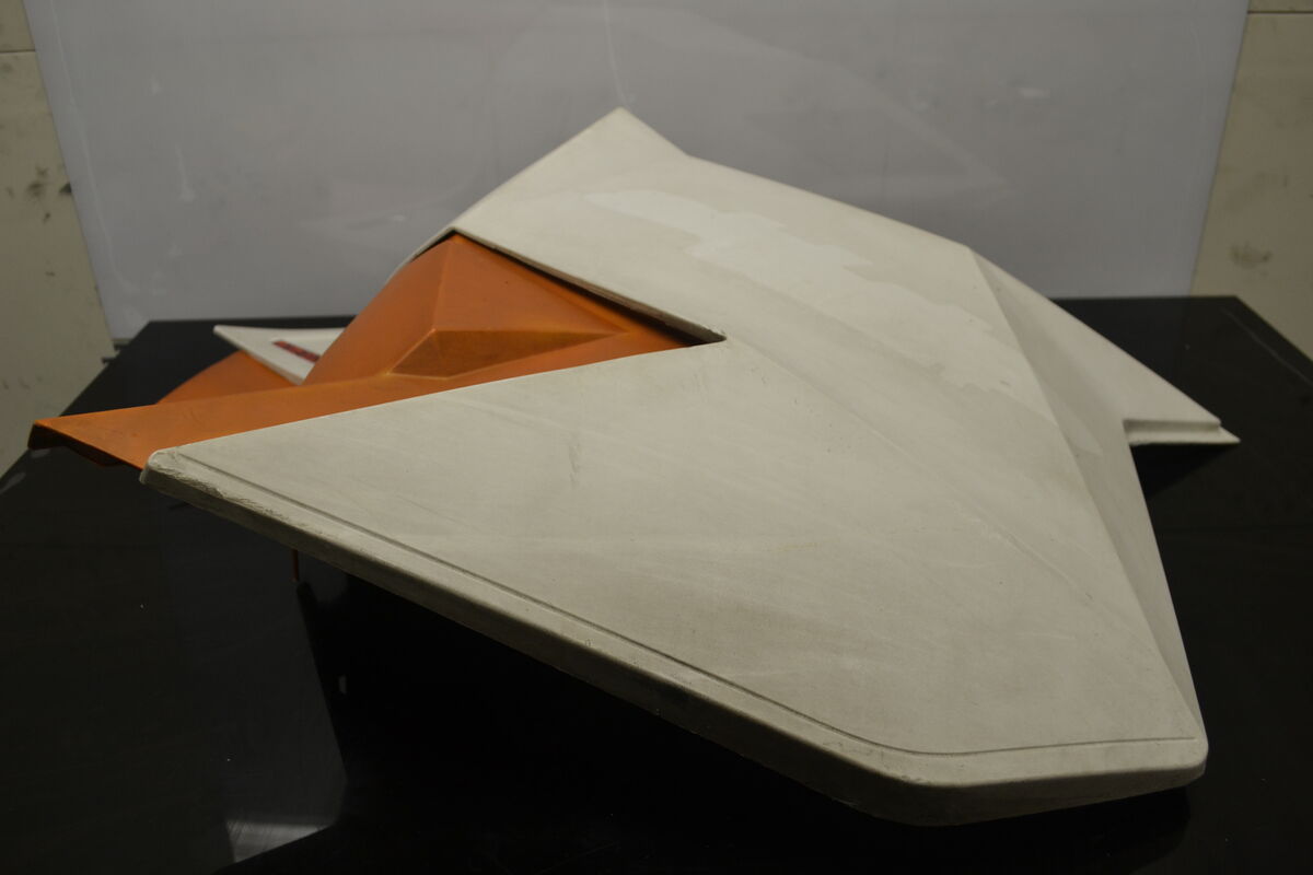 Side panels White/Orange Ski-Doo Summit 2011