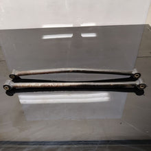 Transverse lower control arms
