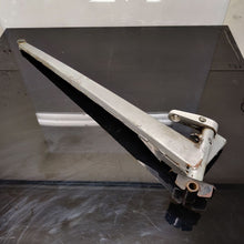 Pitkittäistukivarsi Oikea