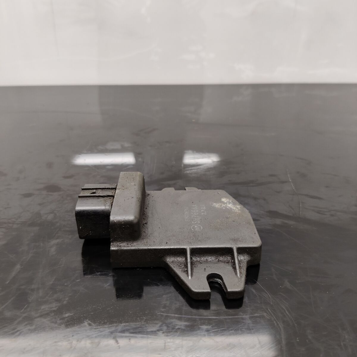 Jännitteensäädin Lynx RS 2008