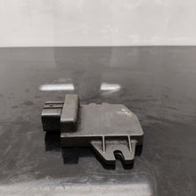 Jännitteensäädin Lynx RS 2008