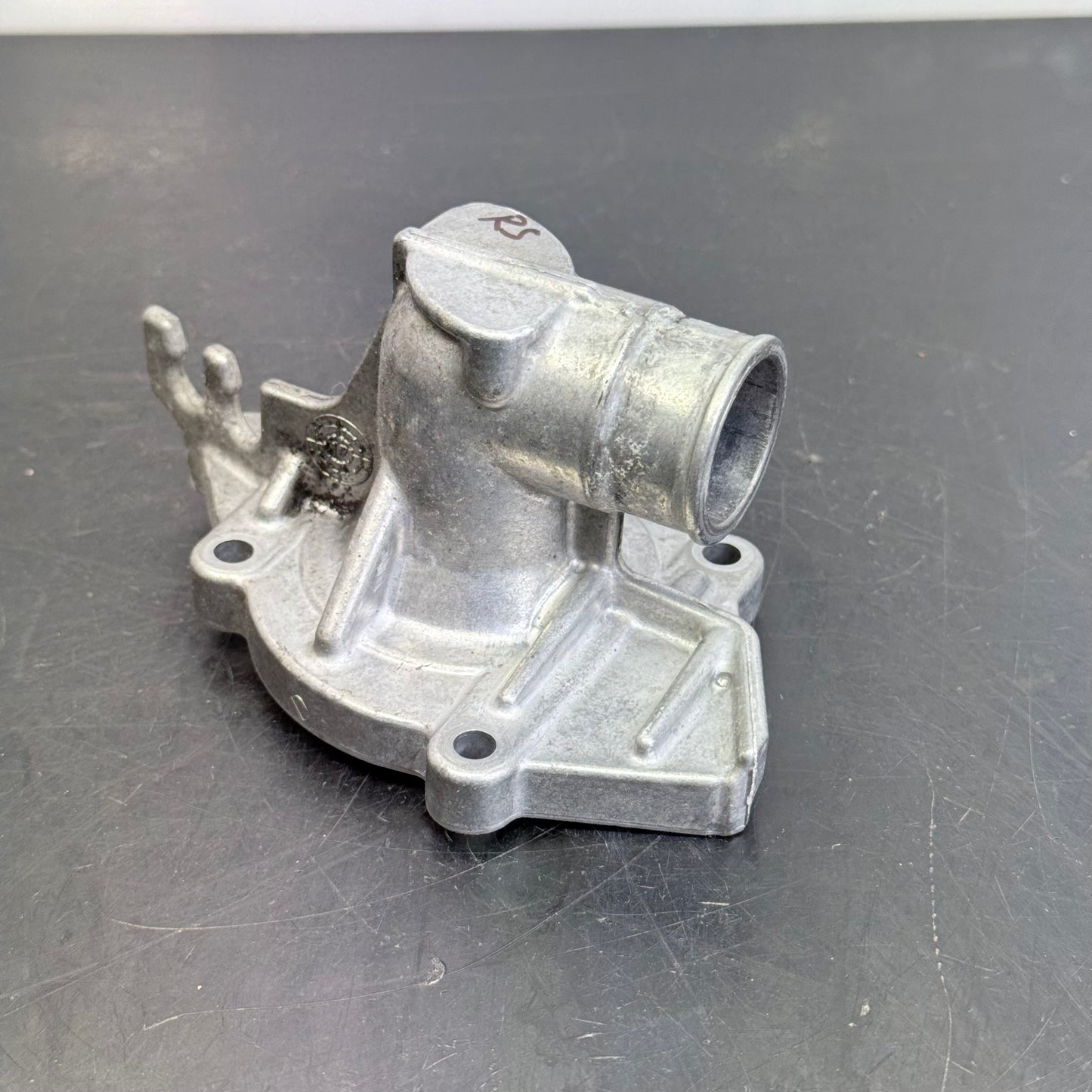 Vesipumpun koppa Rotax 600 Etec / EFI / RS Lynx Ski-Doo 420933633