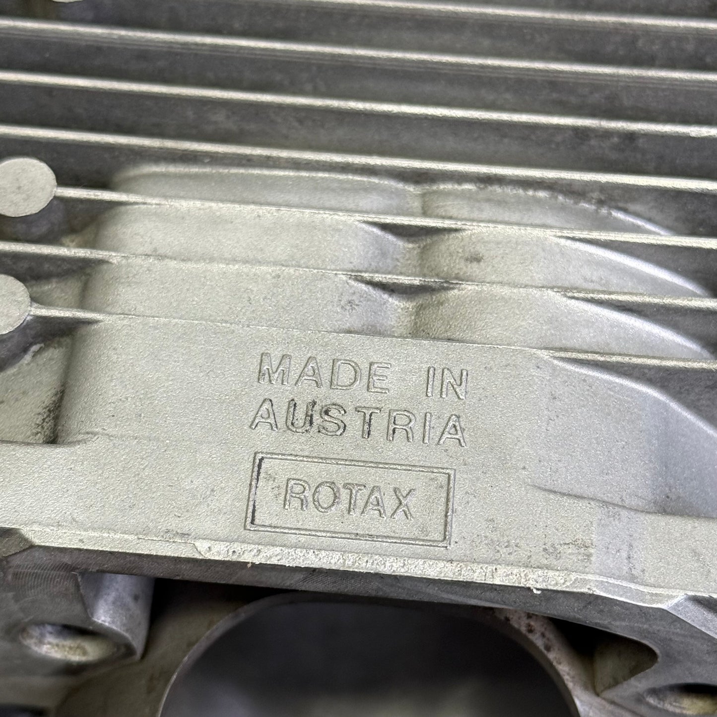 Rotax 550F sylinterisarja + mäntäsarjat 76.5mm (6923970)