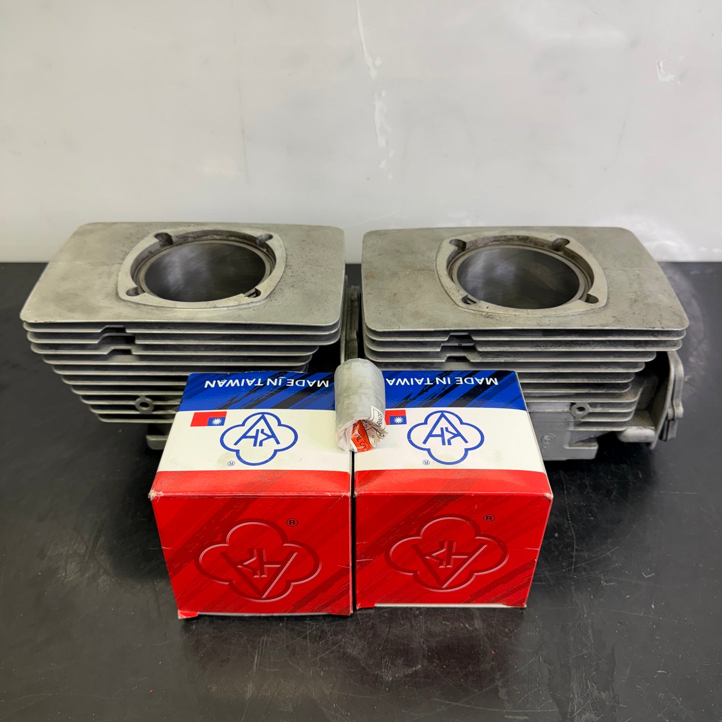 Rotax 550F sylinterisarja + mäntäsarjat 76.5mm (6923970)