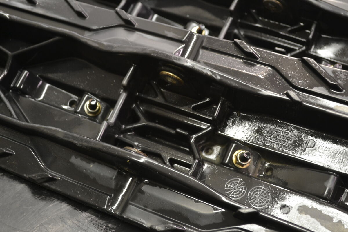 Blade DS sukset Musta, 860201244 - Northern Sledparts Oy