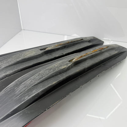 Blade DS+ sukset Musta/Punainen, 860202011 - Northern Sledparts Oy