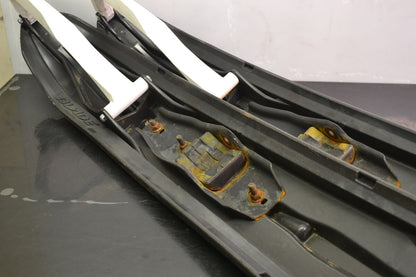 Blade sukset Musta/Valkoinen - Northern Sledparts Oy