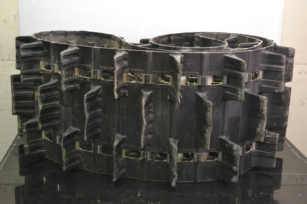 Camso Challenger X3 396X38x76 mm 3" - Northern Sledparts Oy