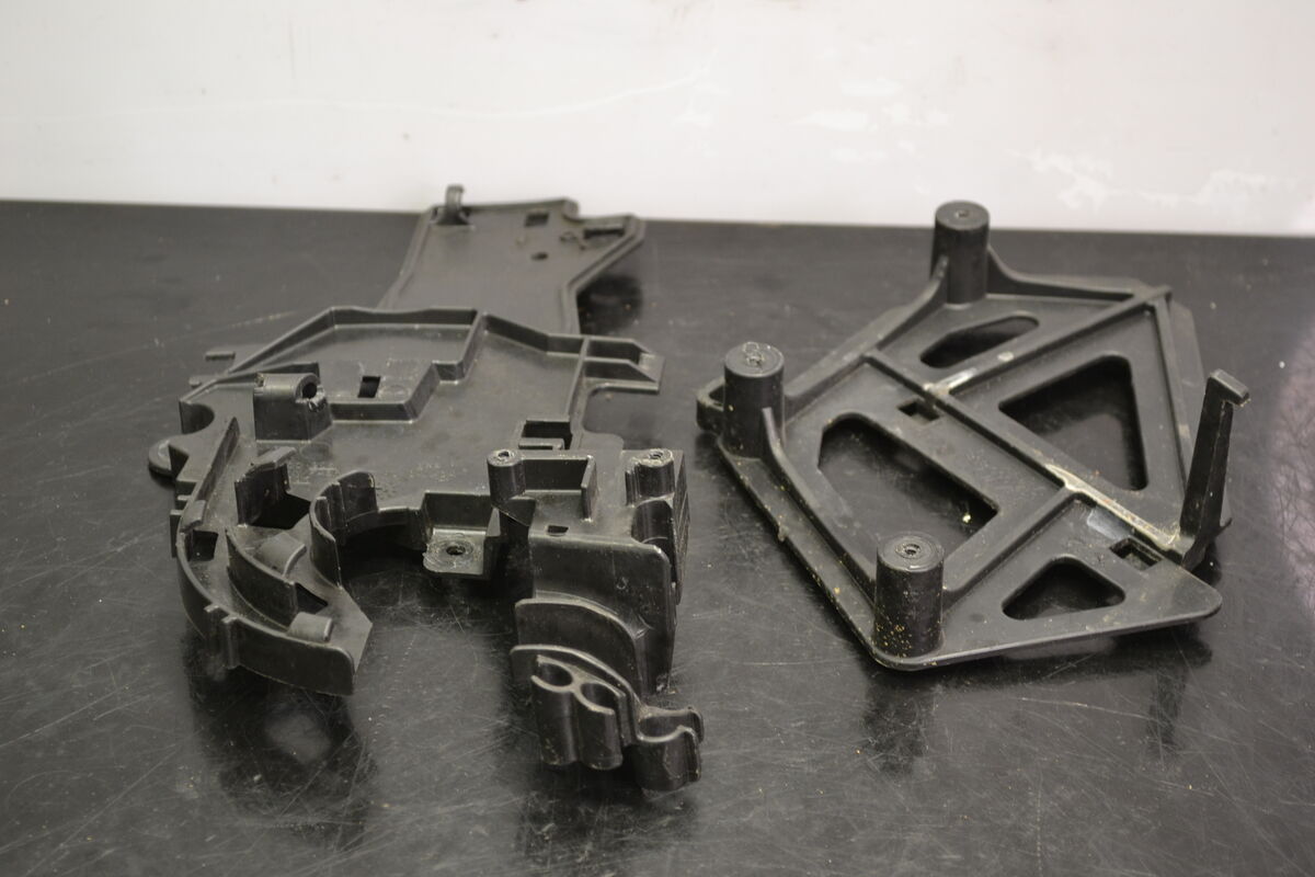ECM, jäähdytysnestesäiliön tuki, 509000973 - Northern Sledparts Oy