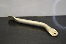 Etupuskurin tuki Polaris Indy SP, 5335801 - Northern Sledparts Oy