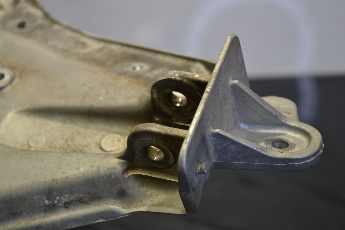 Eturunko Polaris Indy Sp oikea, 1018520 - Northern Sledparts Oy