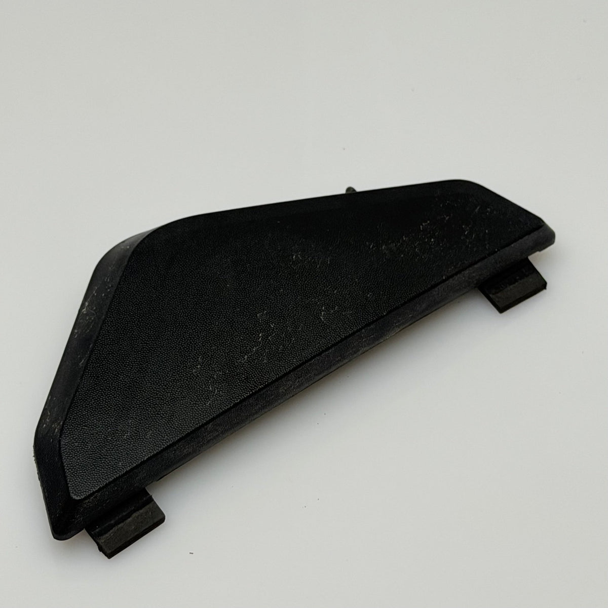 Huoltoluukku, musta – Ski-Doo Gen4, OEM 502007676 - Northern Sledparts Oy