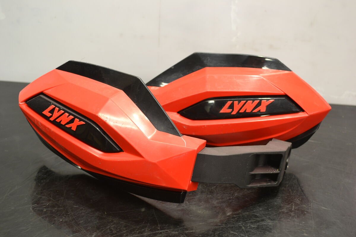 Käsisuojat Lynx punainen - Northern Sledparts Oy