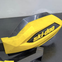 Käsisuojat Ski-Doo Keltainen 860200710 - Northern Sledparts Oy