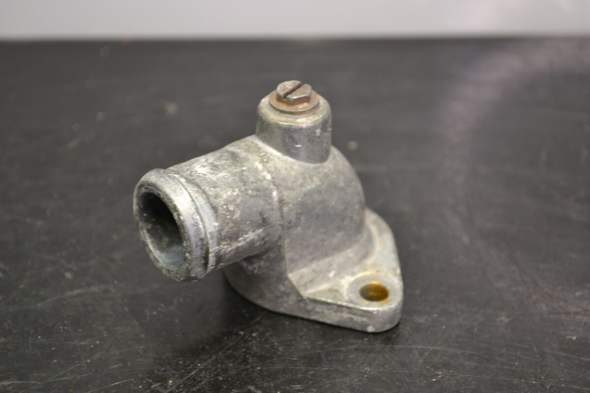 Kannen vesi lähtö Polaris Indy, 5137850 - Northern Sledparts Oy