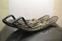 Katamaraani sukset Ski-Doo Rev musta - Northern Sledparts Oy