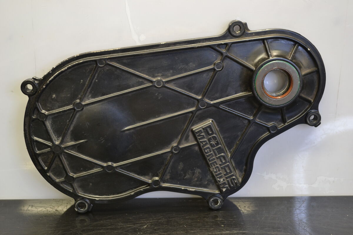 Ketjukotelon kansi Indy 2014, 1332659 - Northern Sledparts Oy