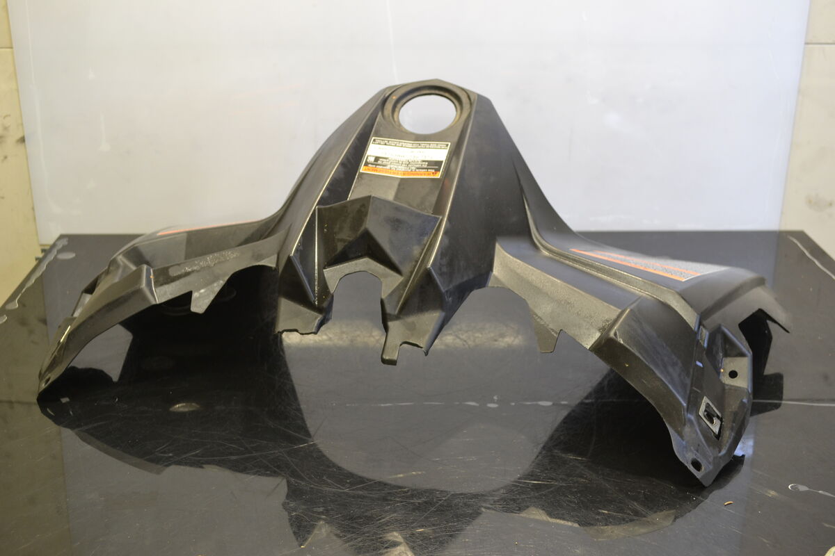 Konsolimuovi Musta, Polaris Indy, 2634828-070 - Northern Sledparts Oy
