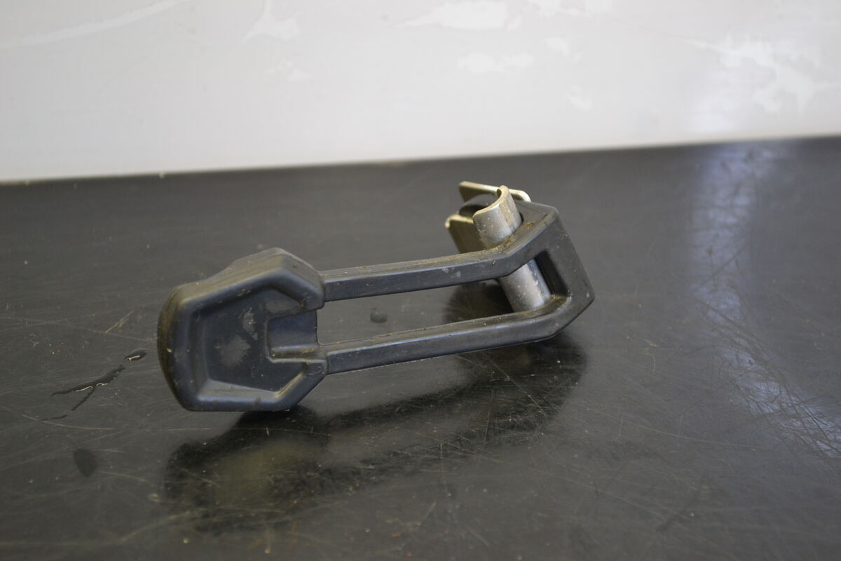 Kuomunlukko oikea, 517303612 - Northern Sledparts Oy