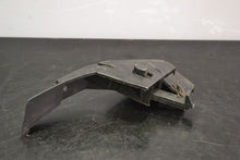 Kuomunlukko ylempi vasen Lynx 14-17, 517305319 - Northern Sledparts Oy