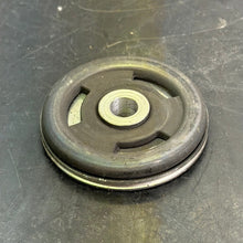Moottorin etummainen petikumi ja holkki OEM 512061137 / 512061335 - Northern Sledparts Oy