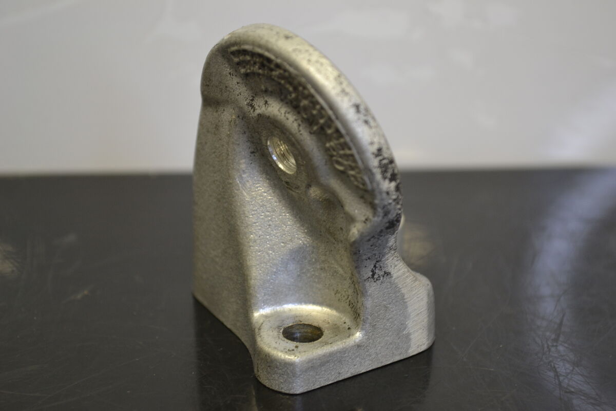 Moottorin kannake 600, 800 Etec 512060478 - Northern Sledparts Oy