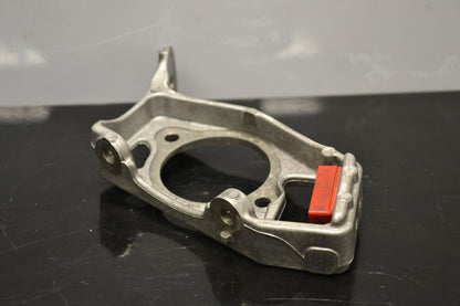 Moottorin kannake 600 Etec 512060560 - Northern Sledparts Oy