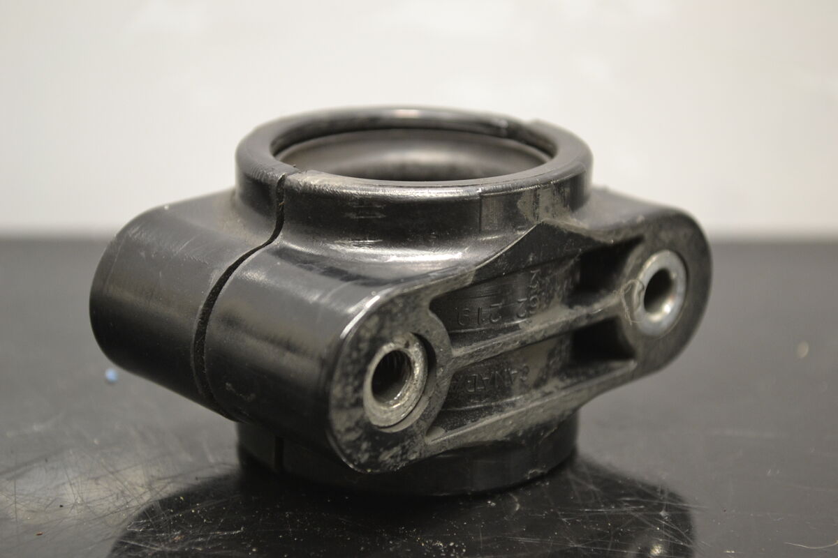 Ohjausakselin kiinnike 506152508 - Northern Sledparts Oy