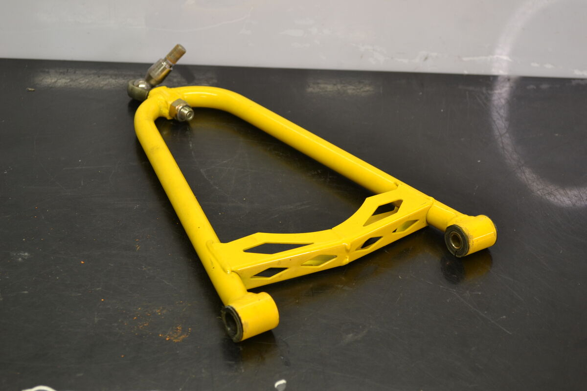 Oikea ylätukivarsi keltainen Xrs 600, 505072374 - Northern Sledparts Oy