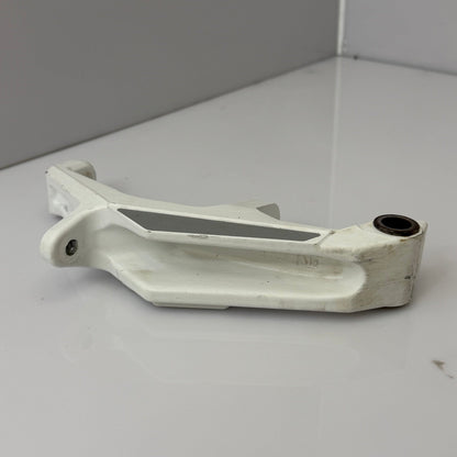 Olkatappi oikea valkoinen +6 – Ski-Doo Gen4 / Lynx Radien OEM, 505074634 - Northern Sledparts Oy