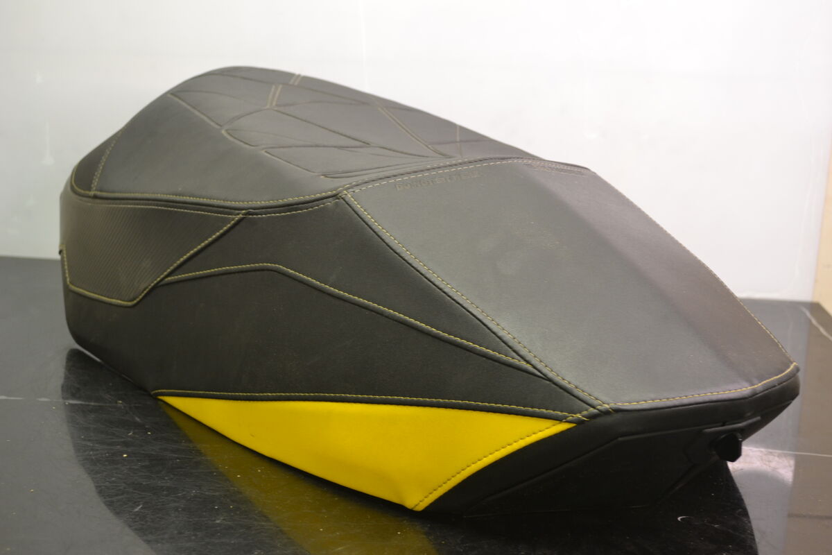 Penkki Ski-Doo MXZ X 2013 Musta/Keltainen - Northern Sledparts Oy