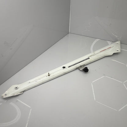 Rear cross member vasen, Gen4 valkoinen - Northern Sledparts Oy