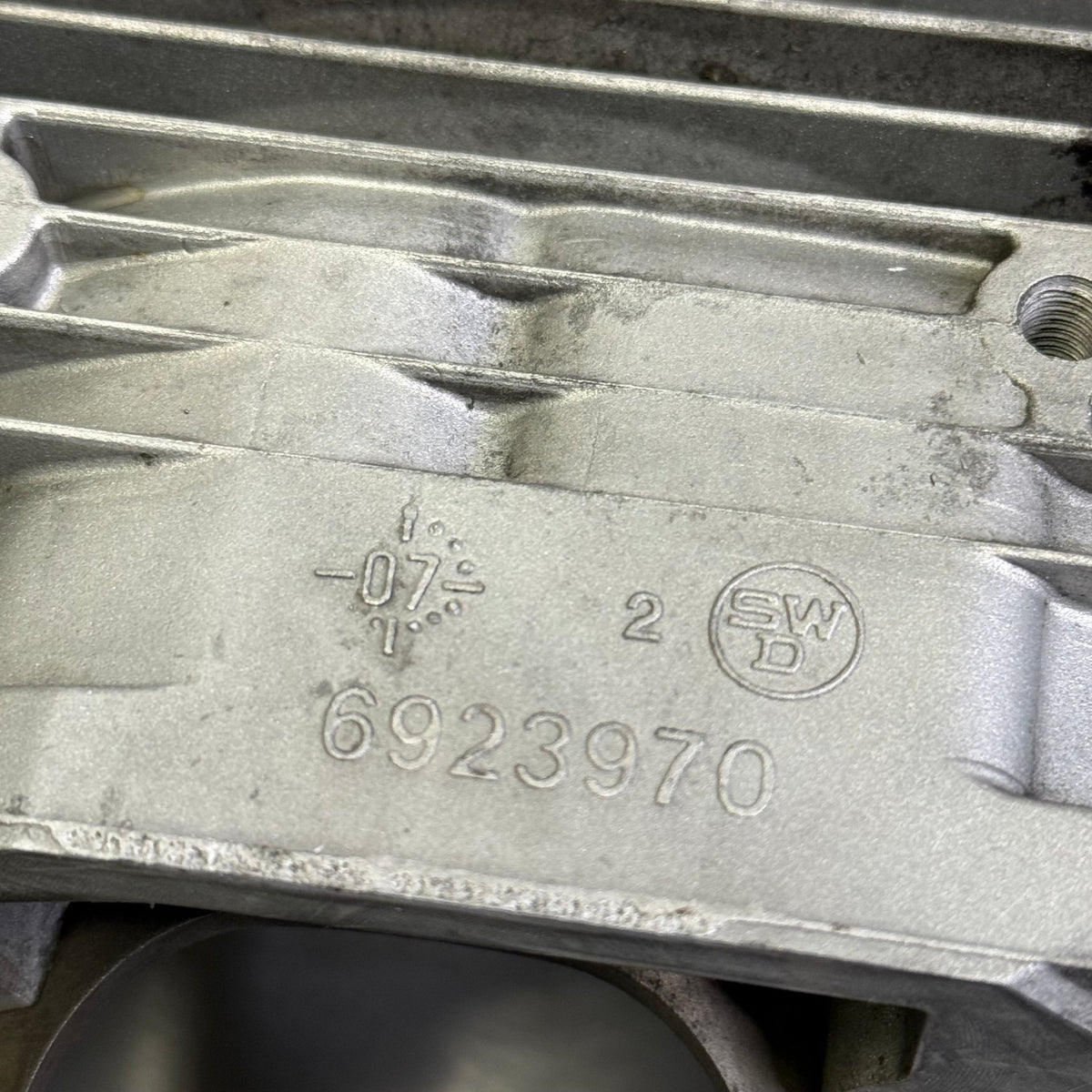 Rotax 550F sylinterisarja + mäntäsarjat 76.5mm (6923970) - Northern Sledparts Oy