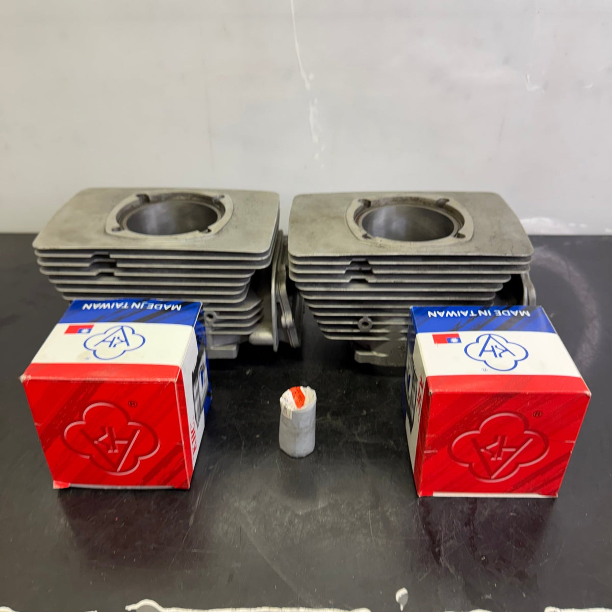 Rotax 550F sylinterisarja + mäntäsarjat 76.5mm (6923970) - Northern Sledparts Oy