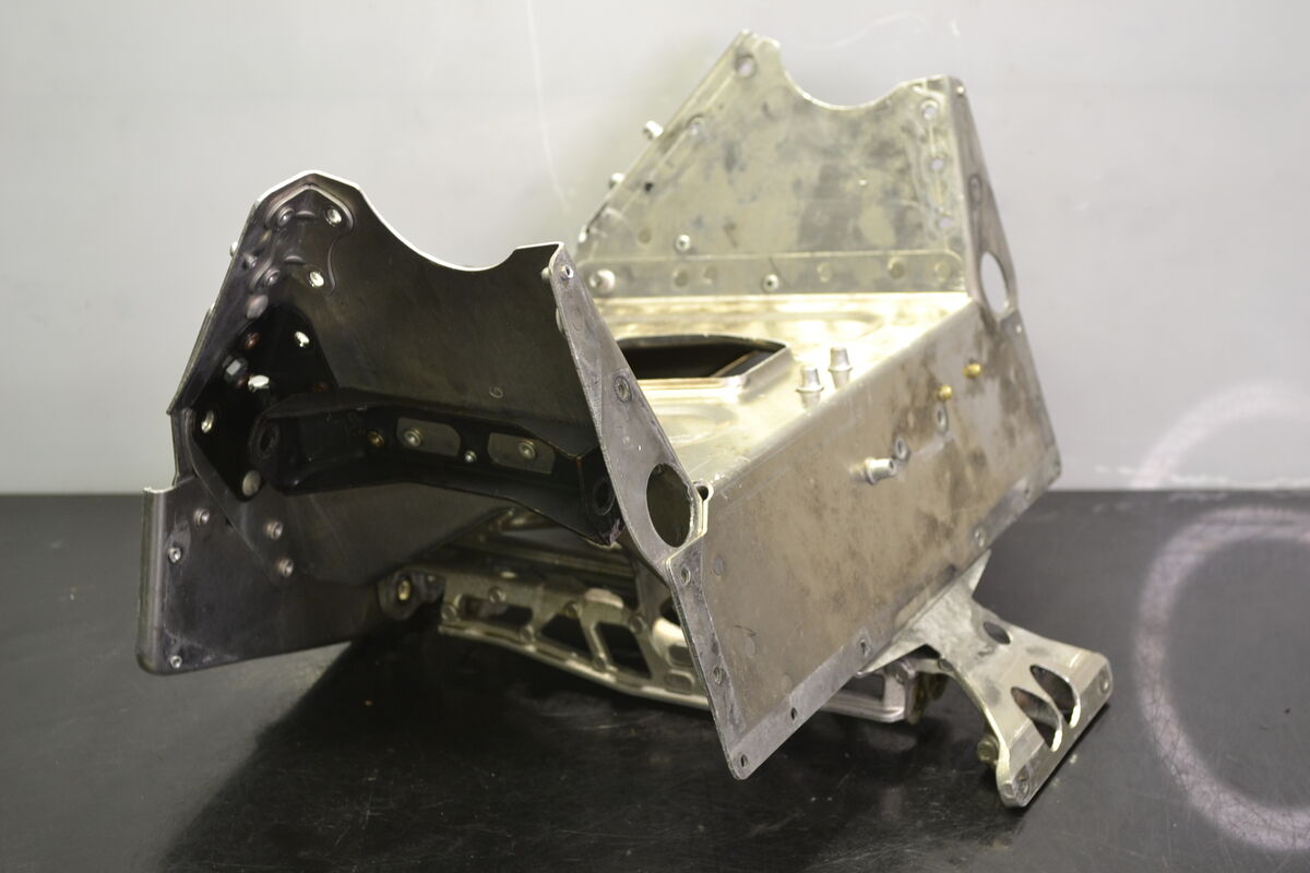 RS Cross member, S-moduuli 518327766 - Northern Sledparts Oy