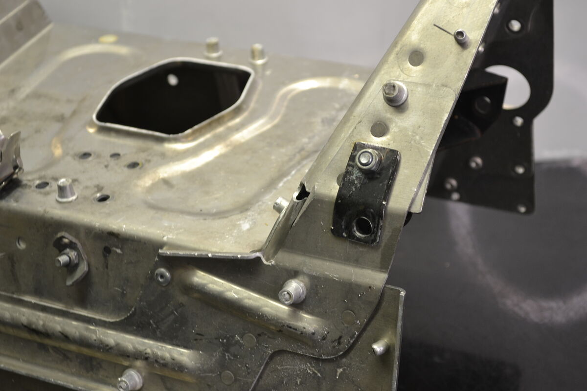 RS Cross member, S-moduuli 518327766 - Northern Sledparts Oy