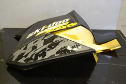 Sivuposki oikea Ski-Doo 08-13, 517304029 - Northern Sledparts Oy