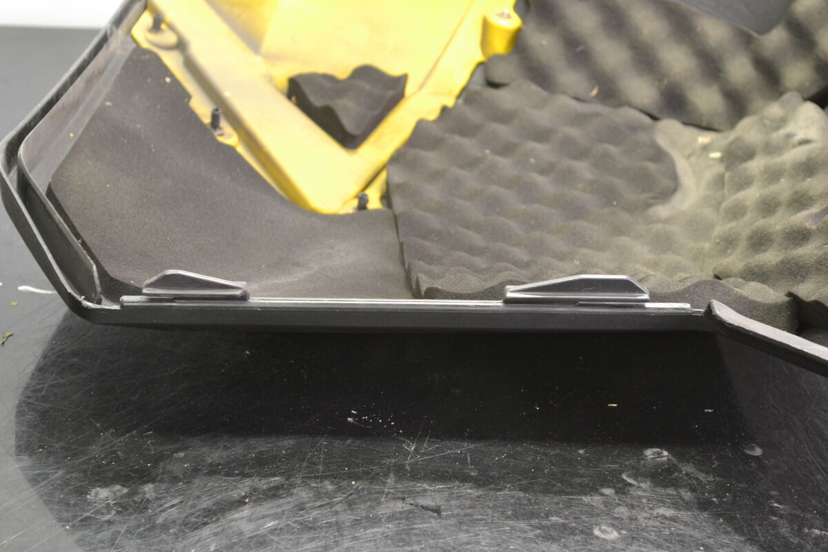 Sivuposki vasen Ski-Doo XRS 2012, 517304030 - Northern Sledparts Oy