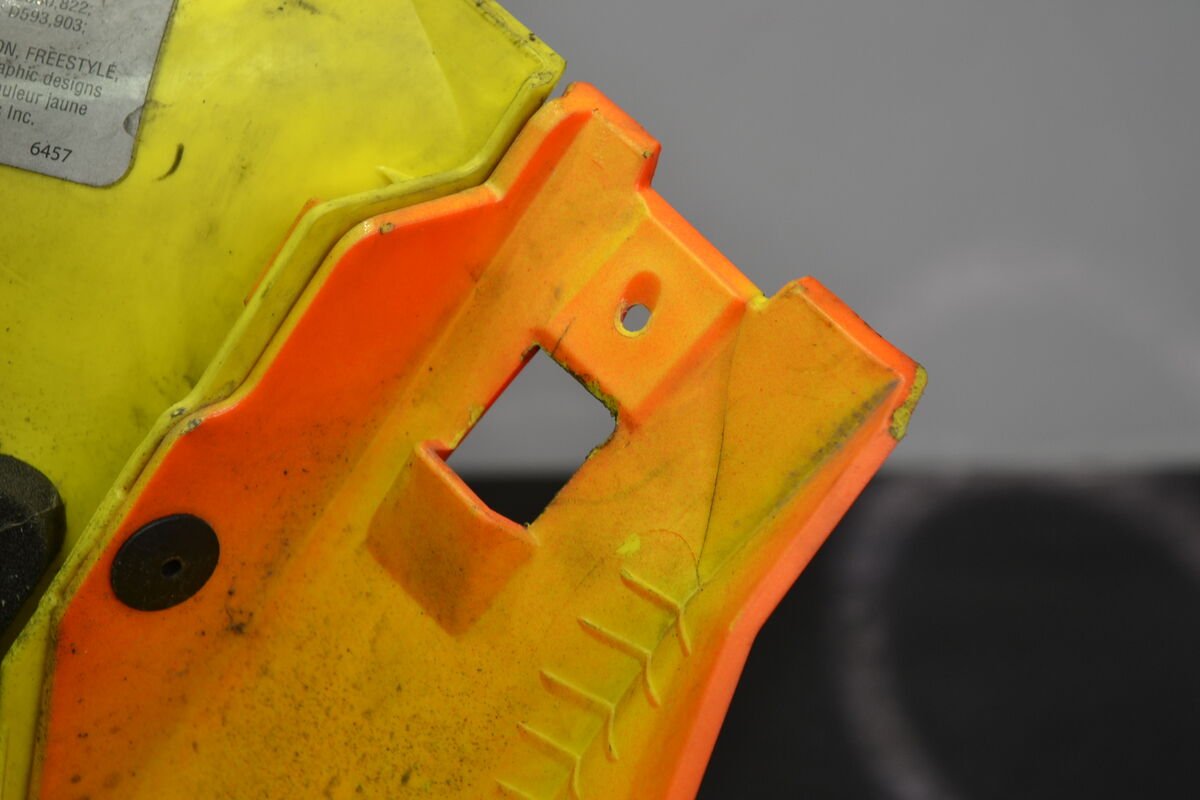 Sivuposki vasen XRS 2015, 517305586 - Northern Sledparts Oy