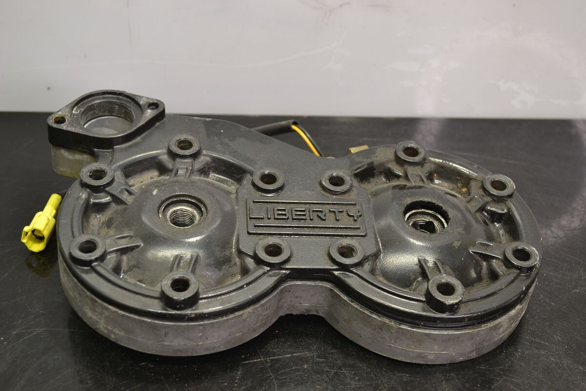 Sylinterin kansi, Polaris Indy 600, 3022435 - Northern Sledparts Oy