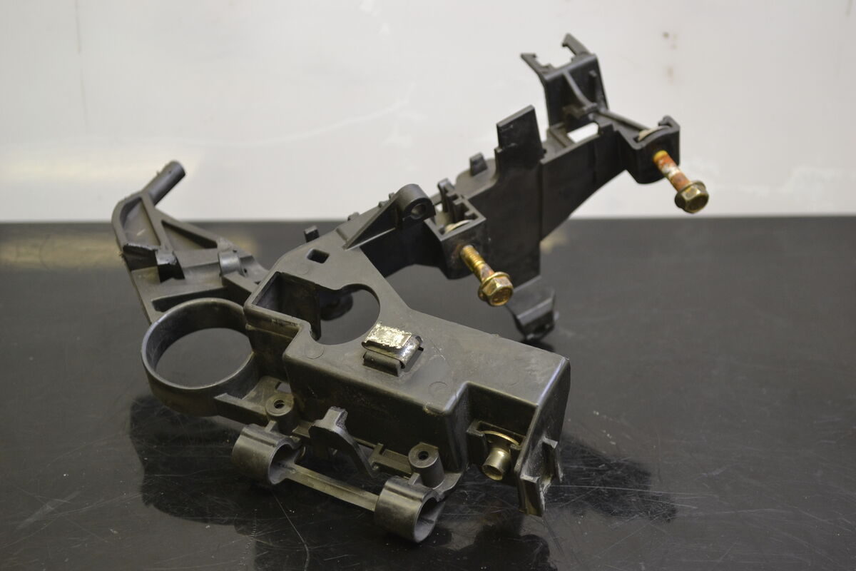 Sytytyspuolien pidike, 512060888 - Northern Sledparts Oy
