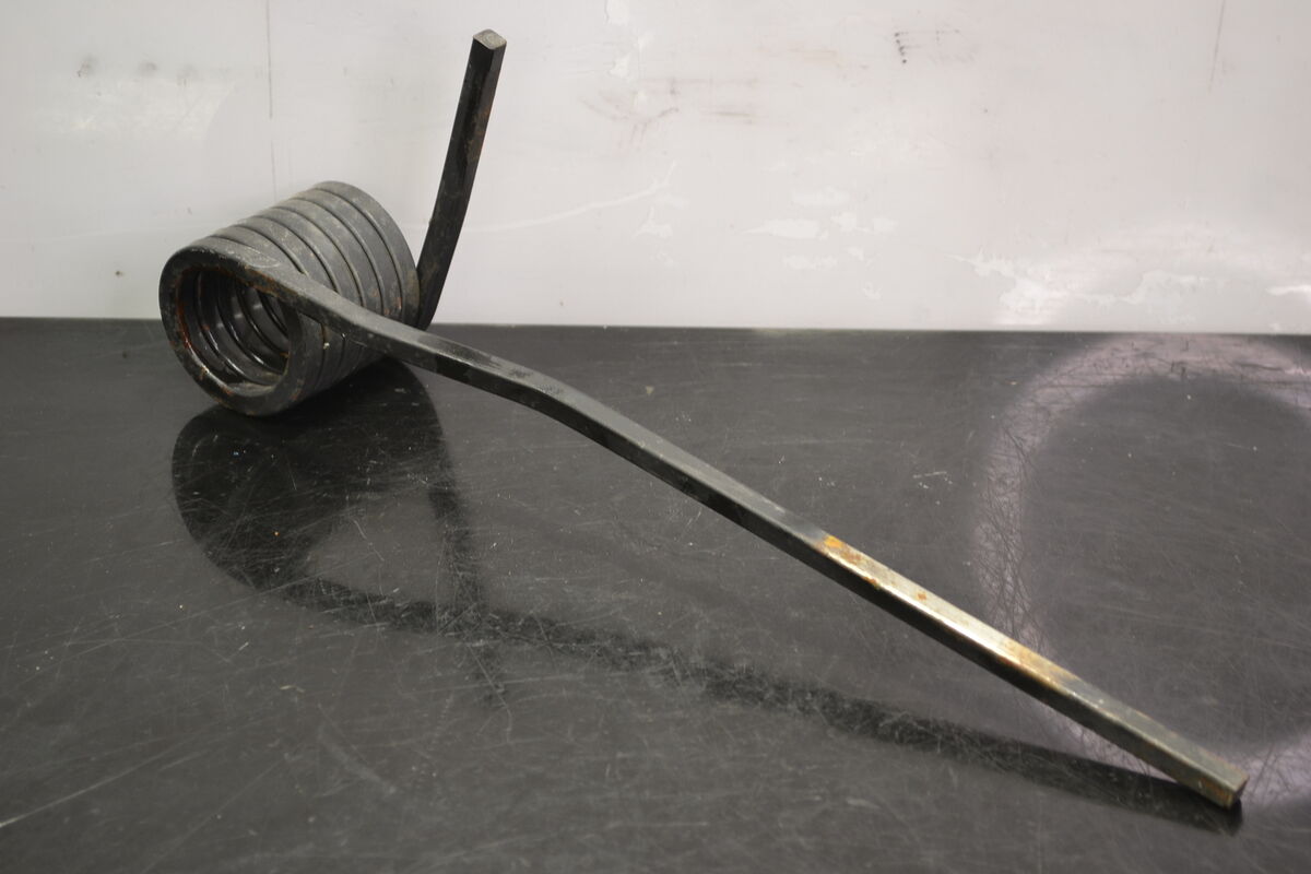 Takapukin jousi vasen Polaris STD, 7043859-329 - Northern Sledparts Oy