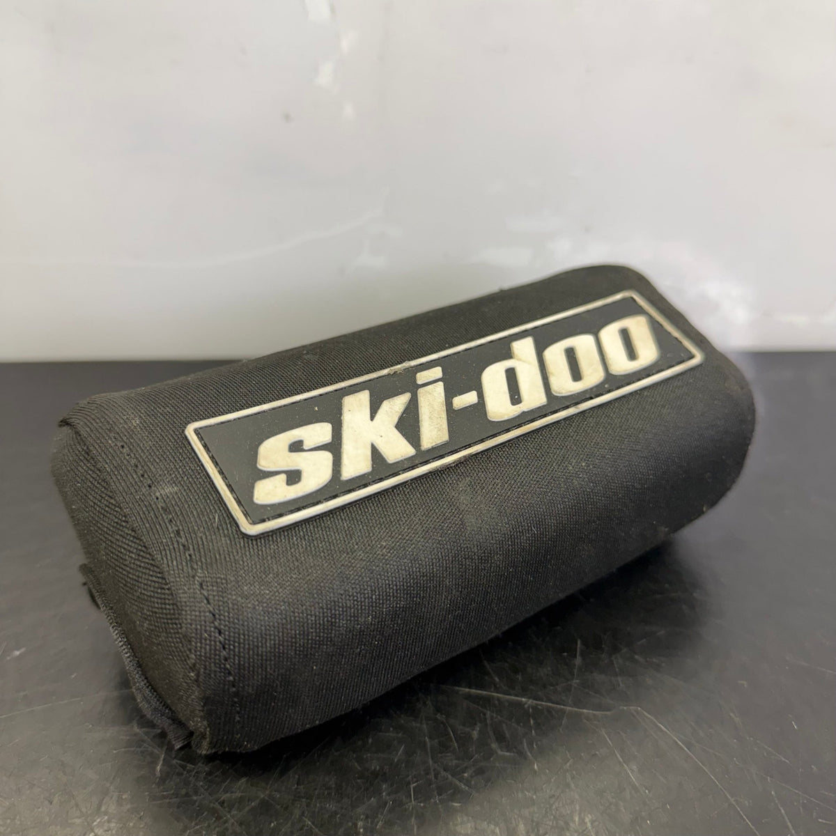 Tangonpehmuste Ski-Doo 860201581 Musta - Northern Sledparts Oy