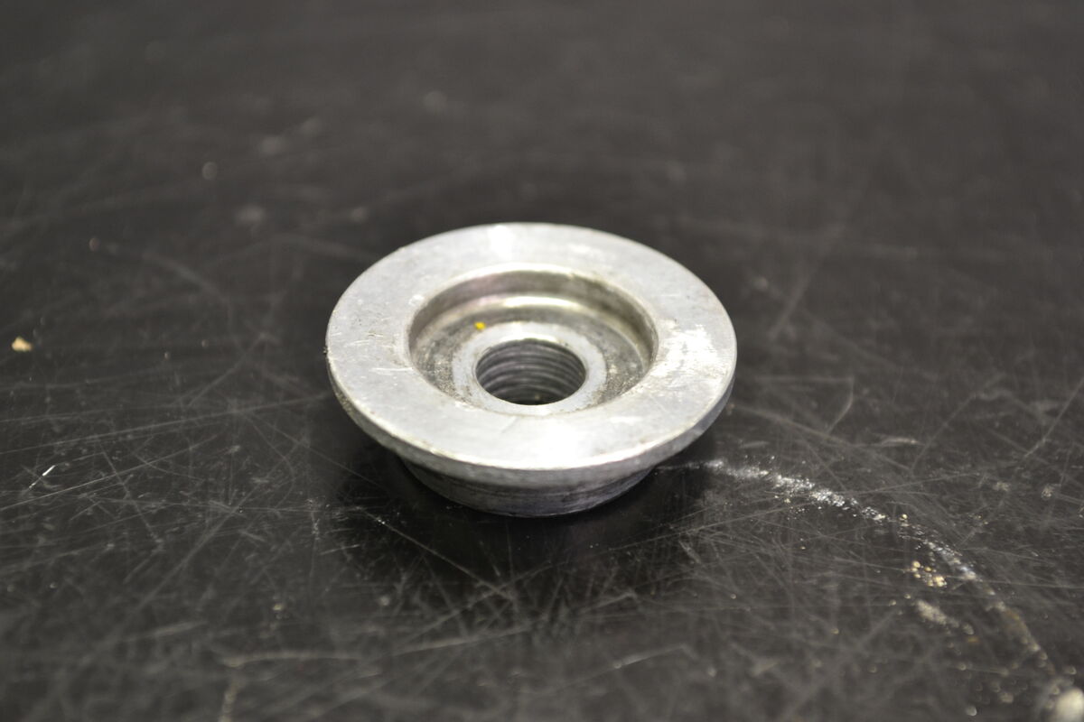 Tankin kiinnitys prikka, 513033326 - Northern Sledparts Oy