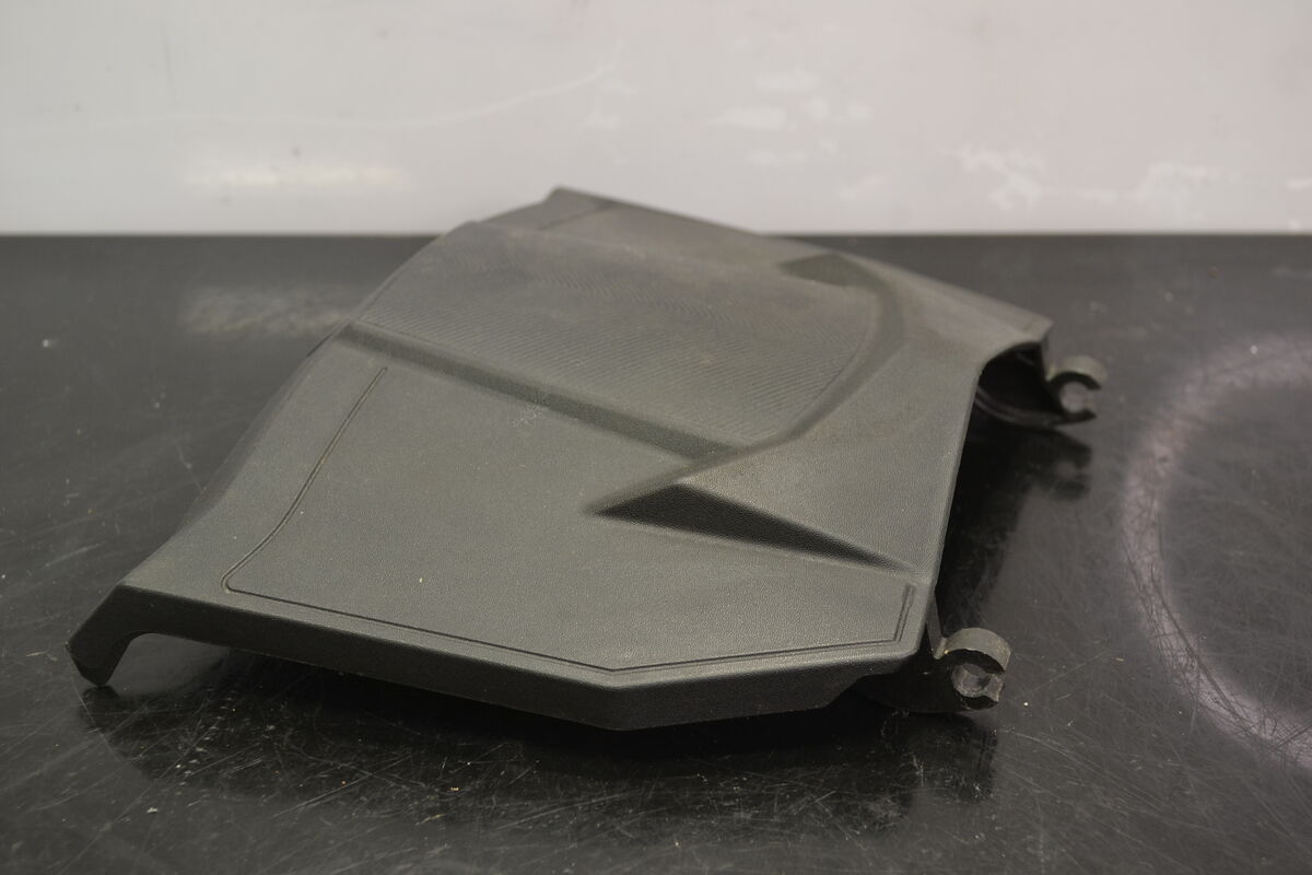 Tavaralokeron kansi Brp 517304912 - Northern Sledparts Oy