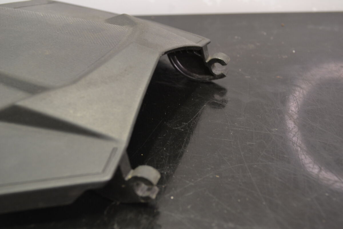 Tavaralokeron kansi Brp 517304912 - Northern Sledparts Oy