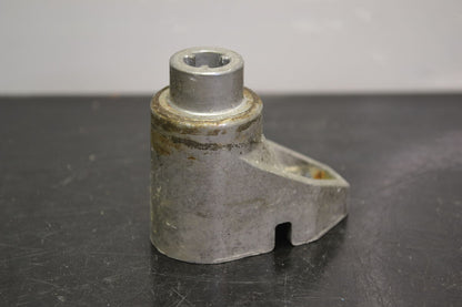 Telapyörän kiinnike, Polaris 5631446 - Northern Sledparts Oy